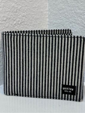 Brixton Striped Canvas Bi-Fold Wallet | Surf Skate Streetwear